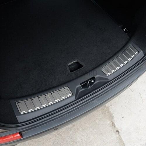 304 Stainless Steel Rear Inner Door Bumper Protector Door Sill Plate Trim For Land Rover Discovery Sport 2015 2016 2017 2018