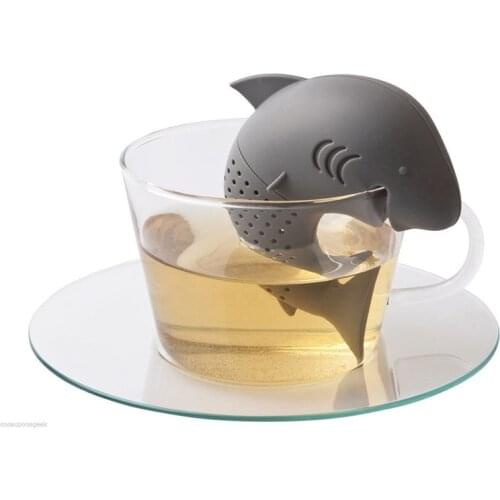 Hand bite crocodile shark tea infuser, bite shark silicone tea drainer, household supplies, shark tea set, tea bag