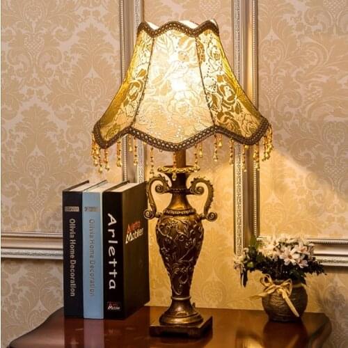 European Retro Table Lamp Fabric Lampshade Resin for Bedroom Decoration Bedside Lamp Home Indoor Desk Lamp