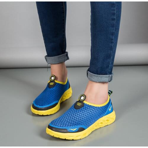 Massage Runners For Men Sport Sneker Running Shoes Man Massager Sports Sock Boot Promotion White Mens Sneakers Amarelo Tennis