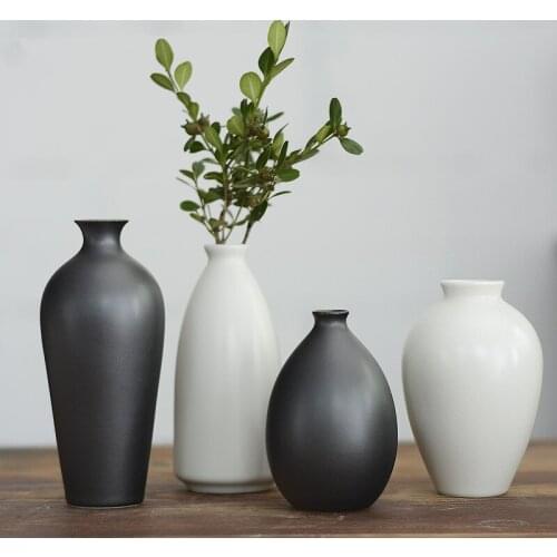 Simple Modern White Pottery Burned Vase Flower Arrangement Japanese Style Small Vase