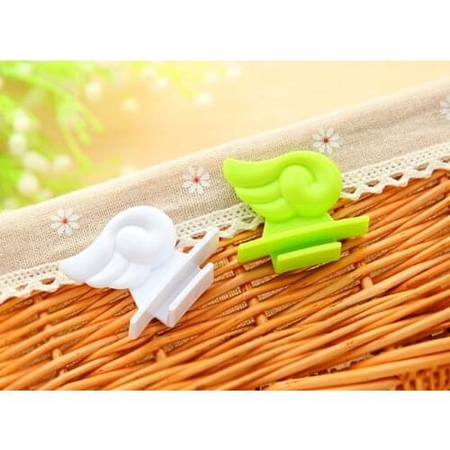 Cute Angel Wings Toilet Cover Lifting Avoid Touching Handle Bathroom Portable Sanitary Seat Cover Lifter Convenient and Hygienic