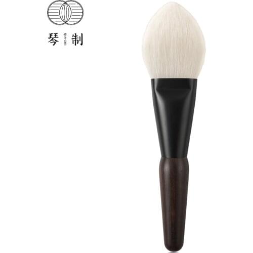 QINZHI Professional Handmade Make Up Brush Z108 Heart Shape Flat Face Powder Brush Soft Saibikoho Goat Hair Makeup Brushes