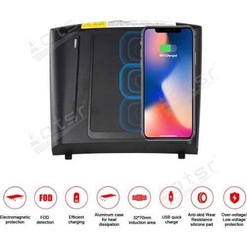 QI Car Wireless Charger For TOYOTA Crown low version 2018 Intelligent Infrared Fast Chargingfor iPhone Samsung Huawei