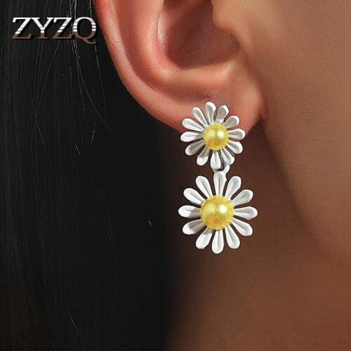 ZYZQ Hyperbole Daisy Round Drop Earring For Women Accessories Gift Romantic Bridal Marriage Earring Statement Jewelry Hot