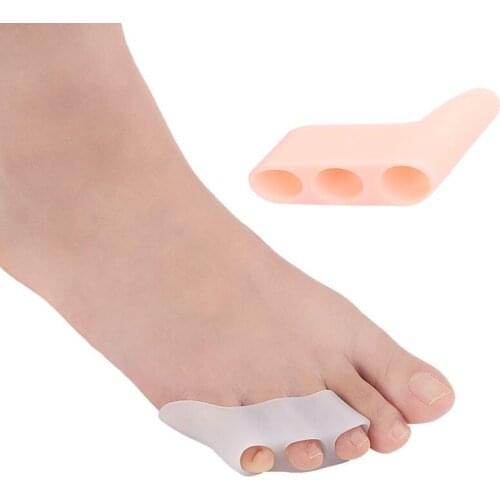 Silicone Toe Separator Foot Braces Support 3 Holes Toe Varus Corretcor for Overlapping Toe Foot Care Tool LX9181
