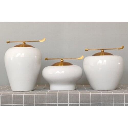 Chinese Style Ceramic Storage Jar With Gold Lid Porch Decoration Living Room Decoration