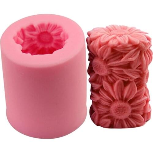 3D Sunflower Candle Form Handmade Soap Mould DIY Handmade Silicone Craft Cake Decorations Fondant Random Color Kitchen Tool