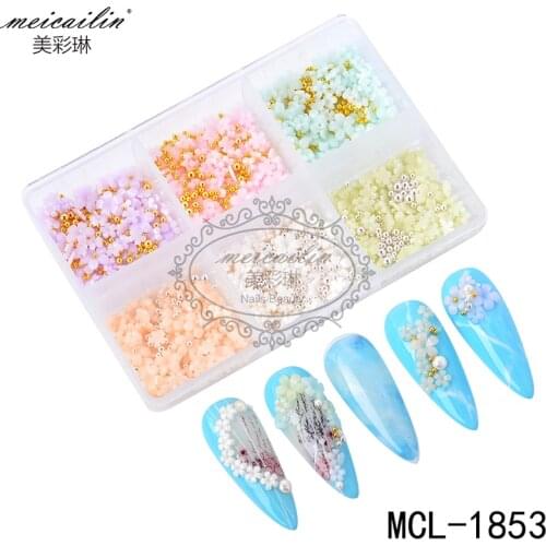 1 Box 3D Mix Gold Silver Multi-size Caviar Five-Petal 6 Color Acrylic Flower Nail Art Rhinestone Decorations Manicure DIY Tips
