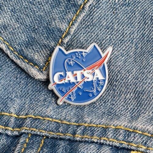 Blue Cat Planet Drop Oil Alloy Denim Badges Brooch Enamel Pins Metal Broches for Women Badge Pines Metalicos Brosche Accessories
