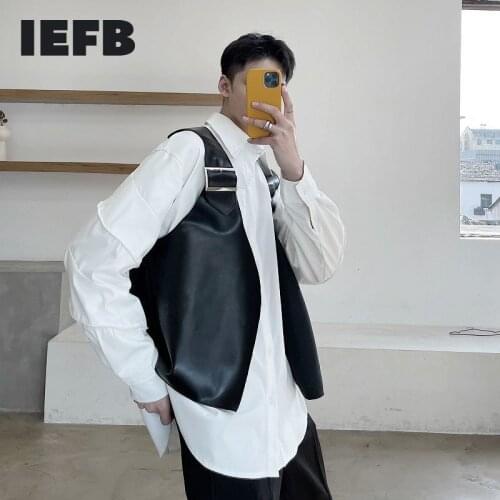 IEFB Mens Wear 2021 Autumn Niche Design PU Leather Black Vest Japan Korean Tide Causal Sleeveless Cool Waistcoat Male 9Y5430