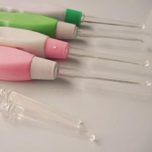 Cartoon LED Light Ear Pick Cleaner Spoon Flashlight Earwax Removal Tool Set Safe