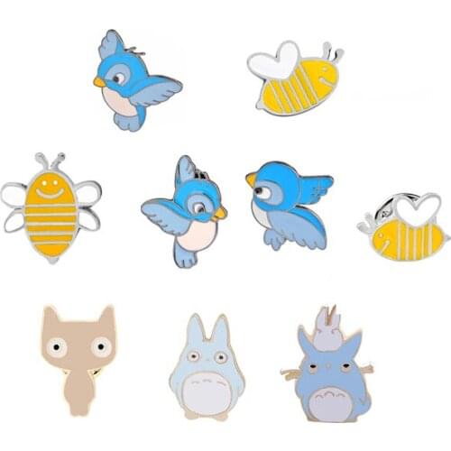 Funny Anime Brooch Animal Pins Cat Bird Bee Cat Yellow Blue Enamel Pin Badge Jewelry Men Women Clothes Accessories Gift for Kids
