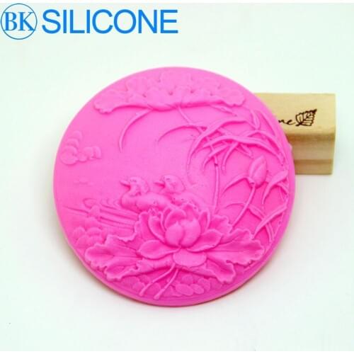AA024 Mandarin ducks round shape silicone mold Handmade Soap Clay craft mold DIY decoration tools