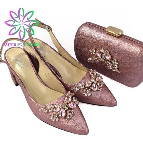 Italian Design 2021 Nigerian Fashion Elegant Ladies Shoes and Bag Set With Special Flower Decoration in Pink Color for Party