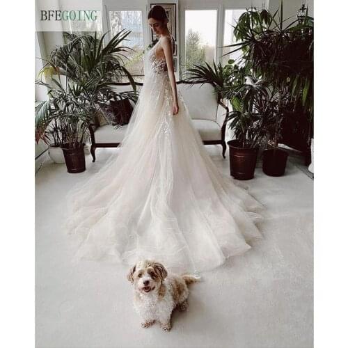 Ivory Tulle Lace Beading V-Neck Floor-Length Princess A-Line Wedding Dresses Chapel Train Sleeveless Bridal Gowns