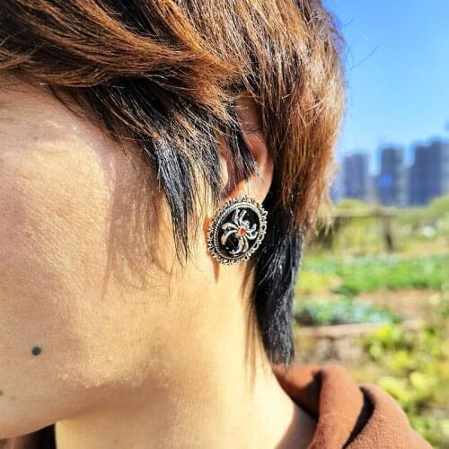 Gothic Jewellry Evil Spider Stud Earrings for Women Red Stone Insect Earings Black Widow Rune Womens Earing Wholesale VGE104