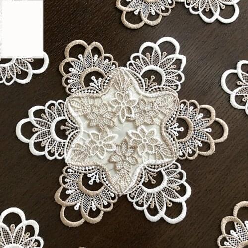 3PCS/set classic embroidered circle cabinet Table Hollow Decoration Accessories Placemat Coffee table mat Pads M567