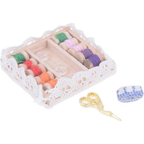 Scale 1:12 Wooden Box with Needle Scissors Kit Dollhouse Decoration Miniature Accessories