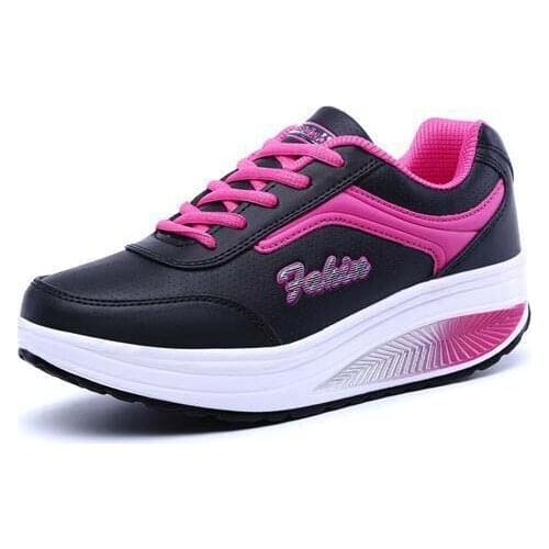 Breathable Mesh 2021 knitted Vulcanized Shoes Outdoor Sock Shoes Plus Size Women Sneakers Casual Shoes Light Sneakers