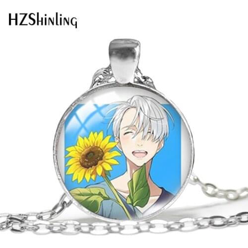 2021 New Yuri On Ice Pendant Necklace Anime Victor Pendants Round Glass Photo Necklaces 25mm Jewelry Gifts Fan