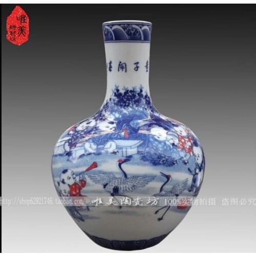 Jingdezhen ceramic vase blue and white porcelain green vase Large ceramic technology gift