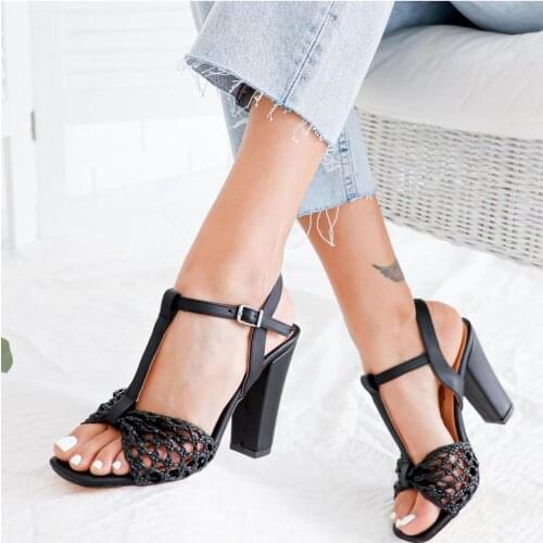 Limoya Pumps