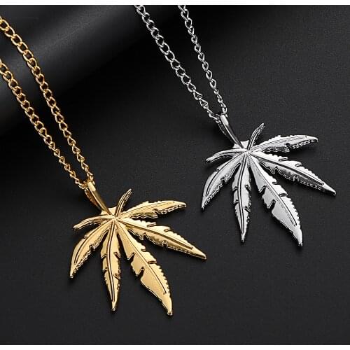 UAXPEO Punk Pendants