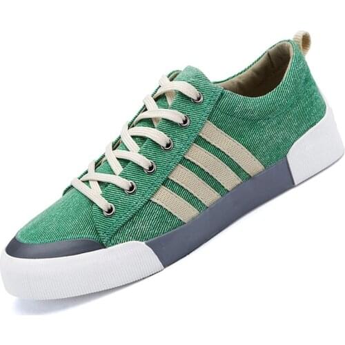 Men Canvas Shoes 2021New Fashion Solid Color Men Vulcanized Shoes Lace-up White Casual Shoes Men Sneakers Tenis Masculino