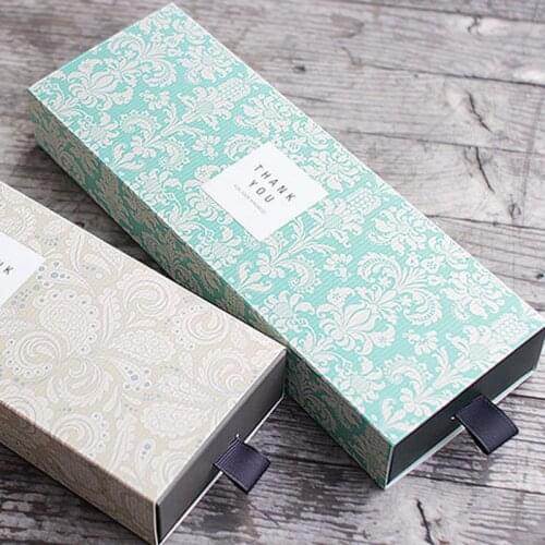 Tea Packaging Box Yellow Green Color New Year Birthday Gift Box Retro Flower Pattern Multifunctional Packing Box Paper Gift Bag