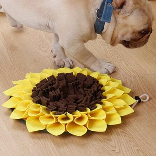 Pet Dog Snuffle Mat Pet Sniffing Training Blanket Pet Food Dispenser Relieve Stress Sunflower Pad for Dog Pet Nose Work Supplies
