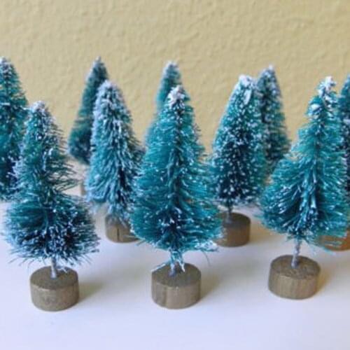 10 Pcs Christmas Trees Small Pine Tree Placed In The Desktop Mini Christmas Decoration For Home Xmas 4*2cm