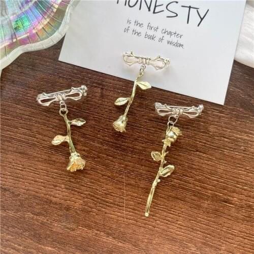 Vintage Rose Flower Pendant Brooches For Women Fashion Plant Charms Lapel Badge Pins Bag Clothes Jewelry Birthday Gifts
