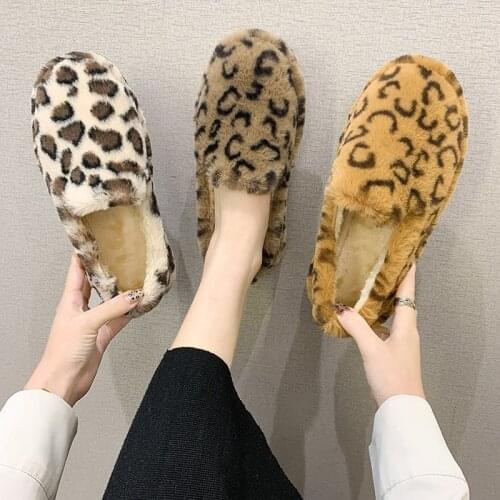 Women Fur Flats New Cute 2020 Slippers Ladies Warm Soft Non-Slip Indoor Furry Outsides Slides Shoes Female Causal Woman Shoes