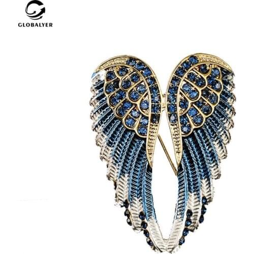 Personality Temperament Angel wing Brooch Feale Korea Fashion Versatile Enamel pin Alloy Crystal Chest flower Accessories 824