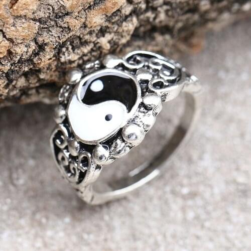 Vintage Tai Chi Shape for Women Rings Drop Oil Black White Geometric Patterns Party Personality Jewelry Hip Hop Ring
