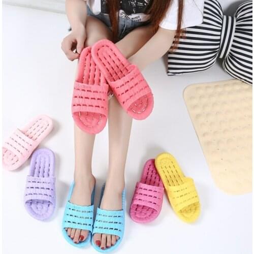 Hollowed-out Bathroom Slippers Women Bathing Summer Slippers Man Shoes Indoor EVA Slides Home Bath Shower Slippers Comfortable