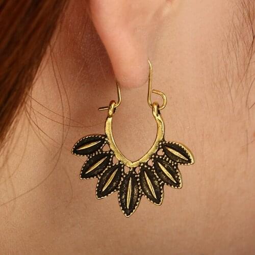 Docona Vintage Boho Hollow Flower Drop Dangle Earring for Women Metal Gold Alloy Geometric Pendant Jewelry 6496