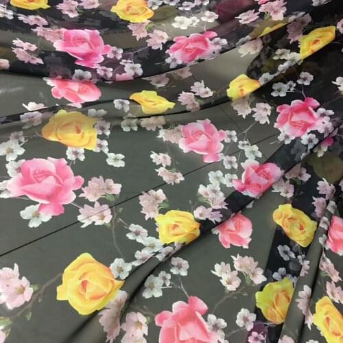 Chiffon Rose fabric new polyester fabric Thin fabric fashion shirt fabric Floral printed chiffon