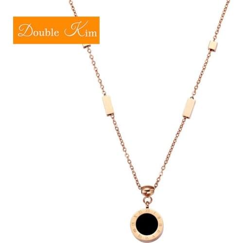Roman Alphabet Shell Round Necklace Stainless Steel Plated Copper Rose Gold Color Chain Necklace Fashion Trendy Women Jewelry