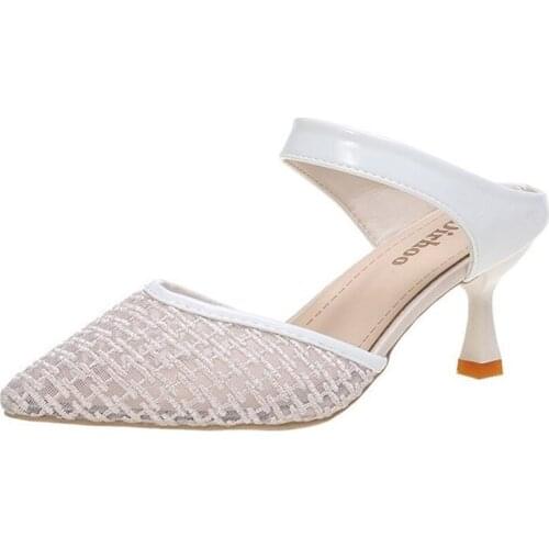 Pointed perforated and breathable high heels