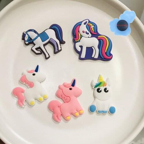 1Pcs Unicorn PVC Shoe Charm Cartoon Animal Horse Rainbow Shoes Accessories Fit Wristbands Backpack Kids Party Gift Croc Jibz