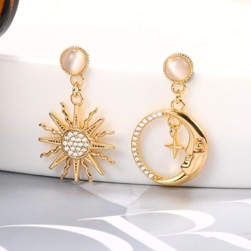 Bohemian Sun Moon Pendant Hanging Earrings Asymmetric Charm Women Jewelry Elegant Male Earring Zircon Female Accessories
