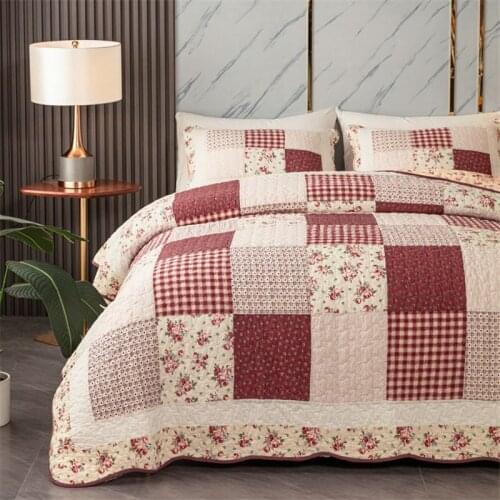 Korea Patchwork Handmade 3-Piece Quilt Set Queen Size Cotton Plaid Quilted Floral Pattern Bedspread with 2 Pillowcases Soft