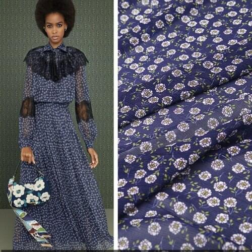 European brand new digital printing fabrics, small flowers on the brand show, sewing fabric factory stores are not out of stock