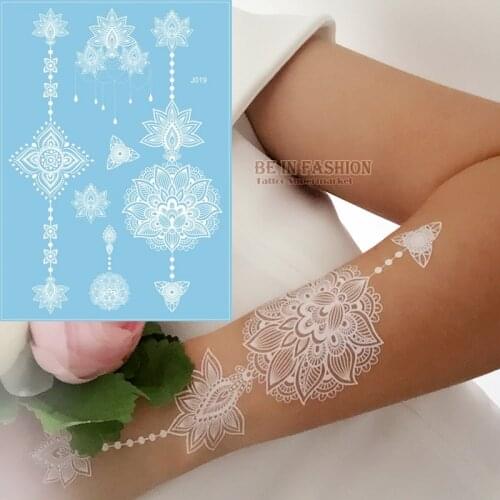One piece Flash Waterproof Tattoo Women White Henna Lace Butterfly Bracelet Chain Wed Bridal Henna Temporary Tatoo Sticker J019