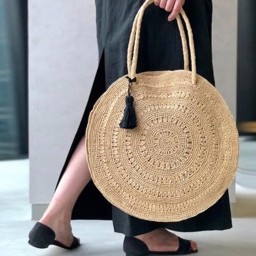 New Chic Handmade Tassel Beach Bag Fashion Casual Tote Handmade Straw Bag Female Messenger Bag Ladies Cross Body Bags Handbag