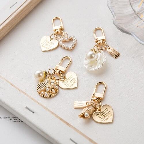 Luxury Pearl Shell Keychain for Apple Airpods 1 2 3 Case for AirPods Pro Case Key Chain Ring Decor Bluetooth Earphone Headphone