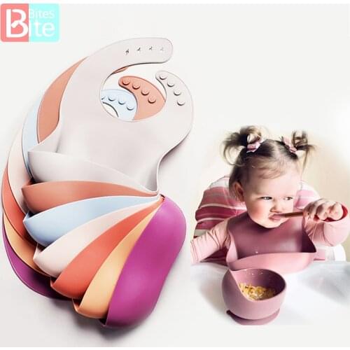 Baby Bibs Fashionable Edible Silicon Baby Bib Waterproof Bebes Accesorios Recien Nacido Feeding Cartoon Dinosaur Print Girl Boy