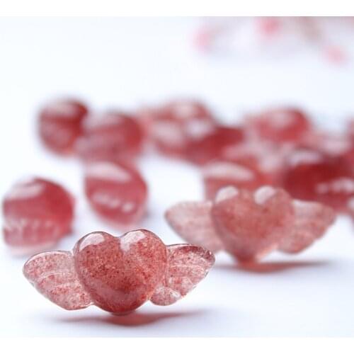Natural beautiful strawberry crystal stone hand-carved cute Wings of love Fashion for gifts